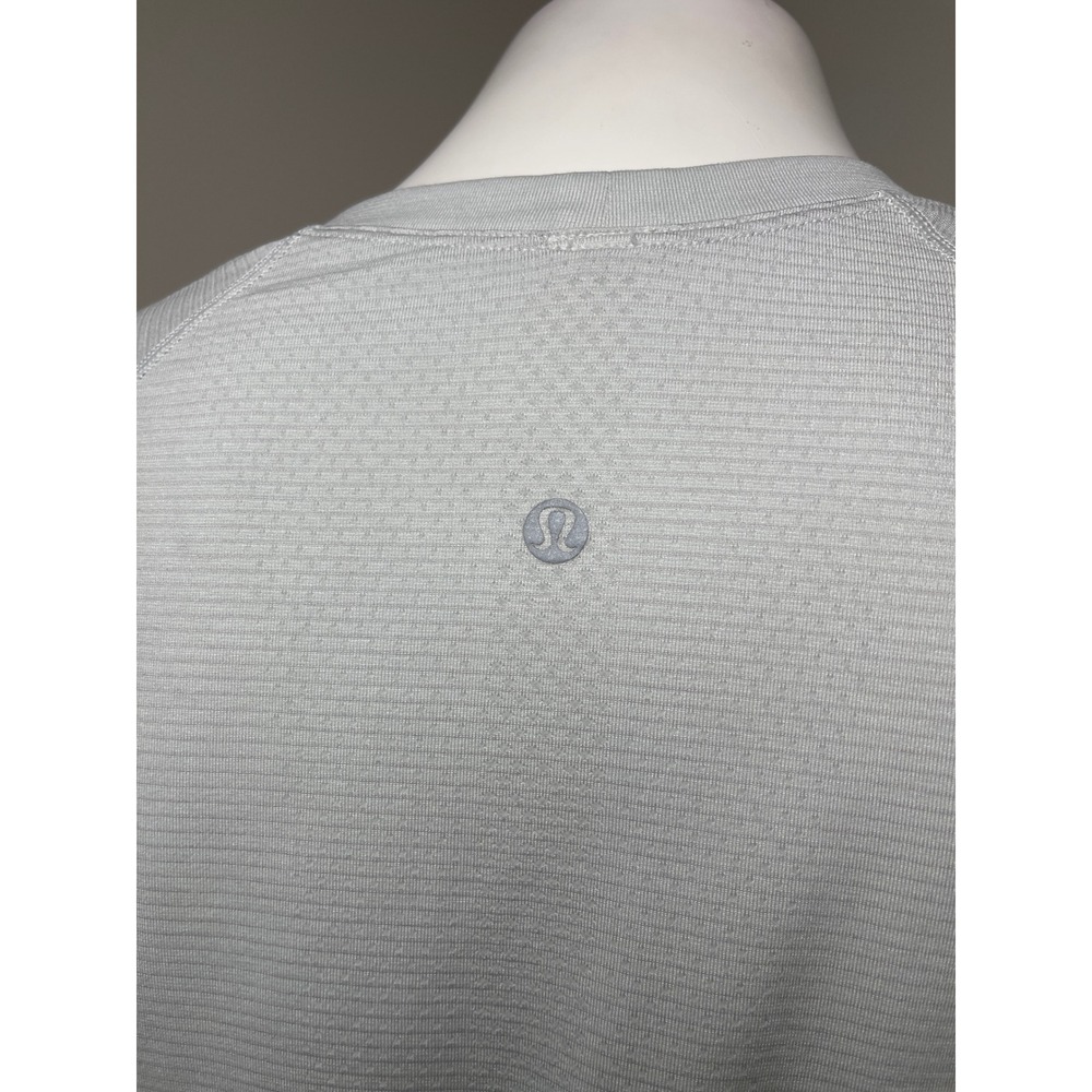 Lululemon Women's Swiftly Tech Short Sleeve Crew 2.0 Grey Active Top Size 10 - Picture 6 of 10